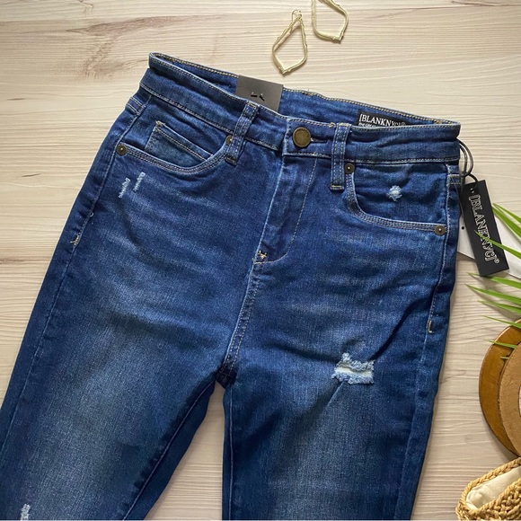 BLANKNYC Distressed High Rise Skinny Jeans - Picture 5 of 14